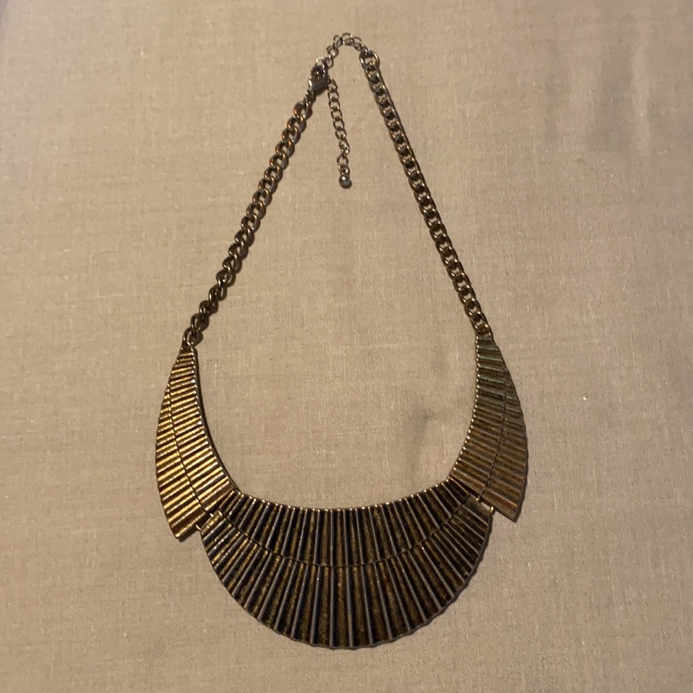 Statement necklace